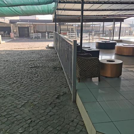 Ebony Guest House Pretoria-Noord Zewnętrze zdjęcie